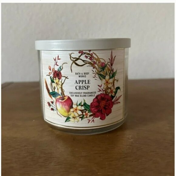 Bath & Body Works Other - NEW Bath & Body Works Apple Crisp 3 wick Candle - NWT